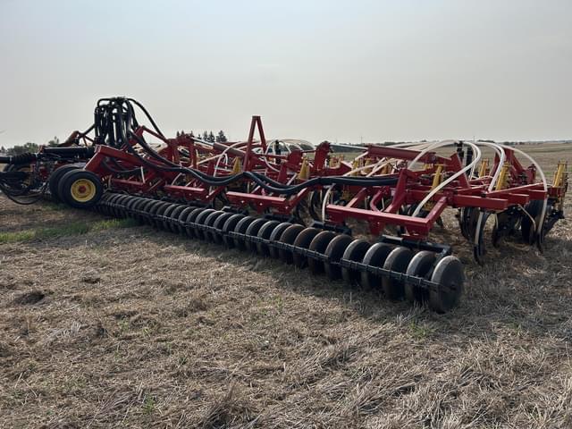 Image of Bourgault 5710 equipment image 4