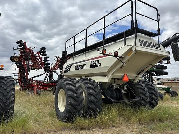 Image of Bourgault 5710 Primary image