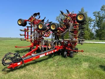 Main image Bourgault 5710