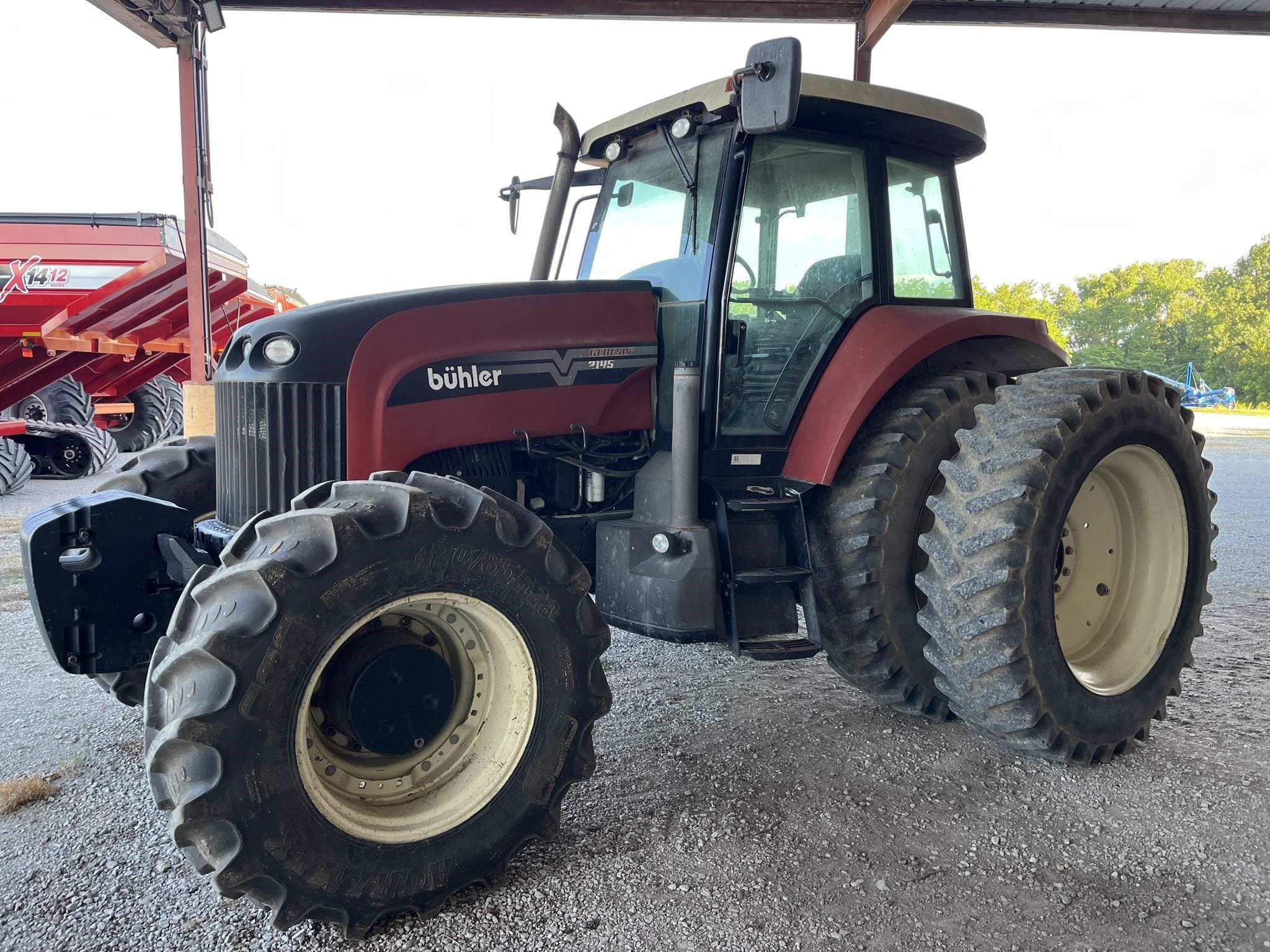 2008 Versatile 2145 Equipment Image0