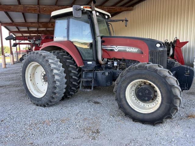 Image of Versatile 2145 equipment image 3