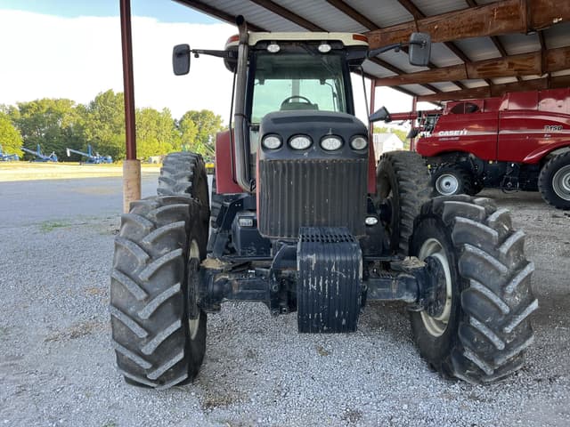 Image of Versatile 2145 equipment image 1