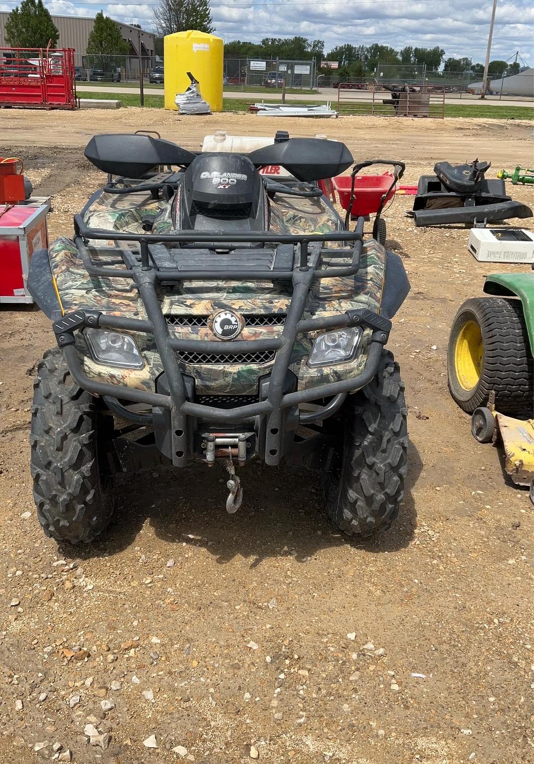 Image of Can-Am Outlander 800 Primary image