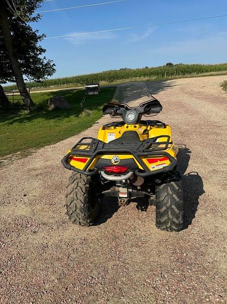 Image of Can-Am Outlander 400 equipment image 2