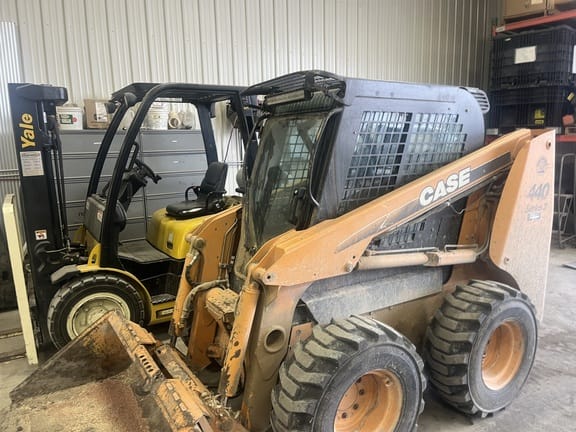 2008 Case 440 Equipment Image0