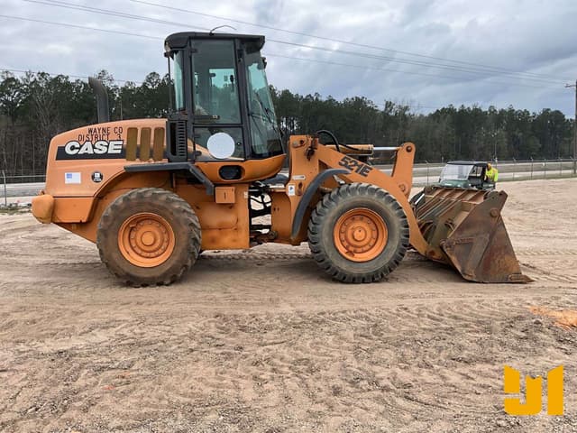 Image of Case 521E equipment image 3