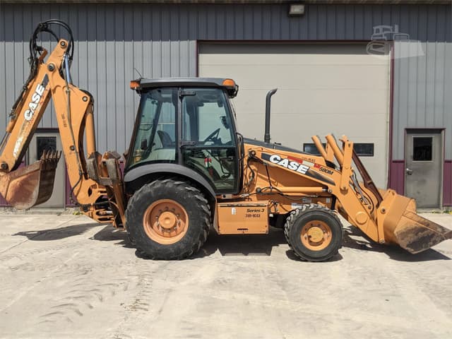 Image of Case 580M Series 3 equipment image 1