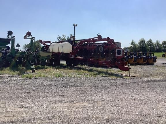Image of Case IH 1200 equipment image 2