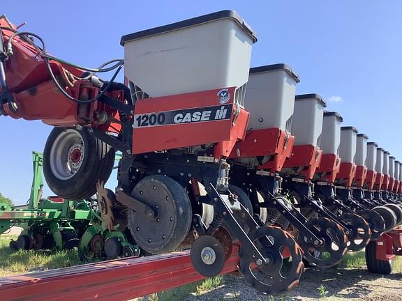 Image of Case IH 1200 equipment image 3