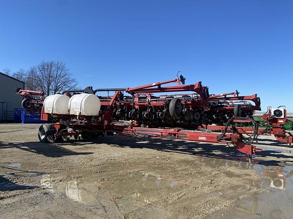 Image of Case IH 1200 equipment image 3