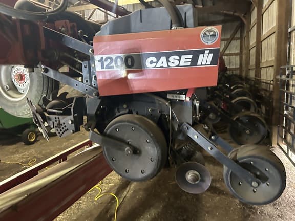 Image of Case IH 1200 equipment image 3
