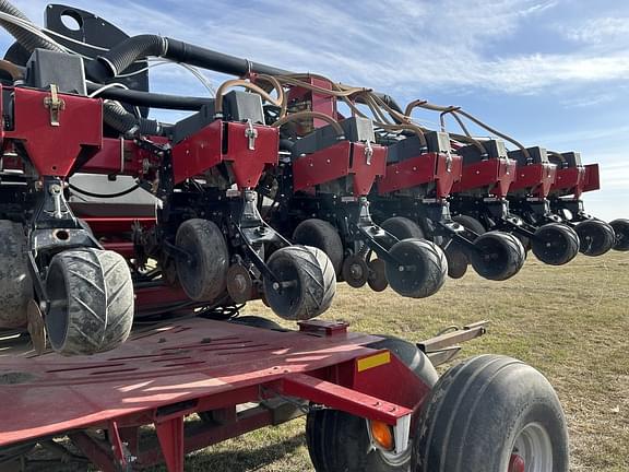 Image of Case IH 1200 equipment image 4