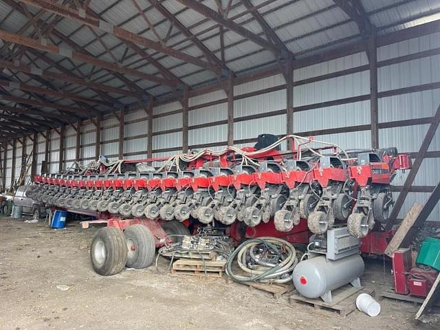 Image of Case IH 1200 equipment image 2