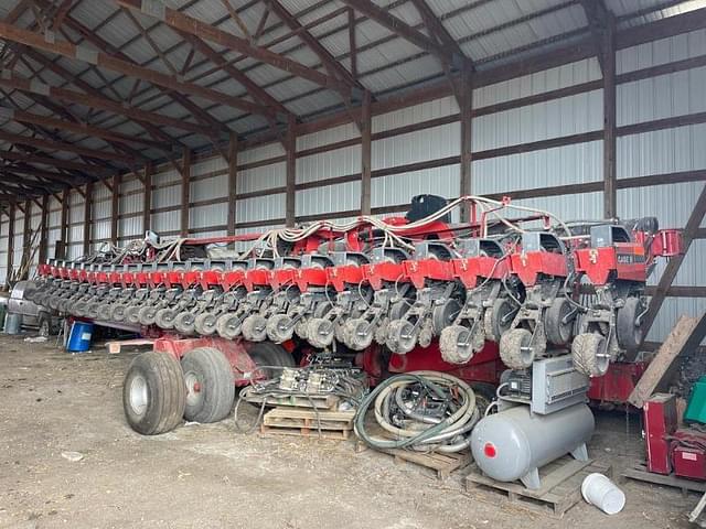 Image of Case IH 1200 equipment image 3