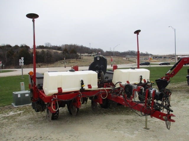 2008 Case IH 1200 Equipment Image0