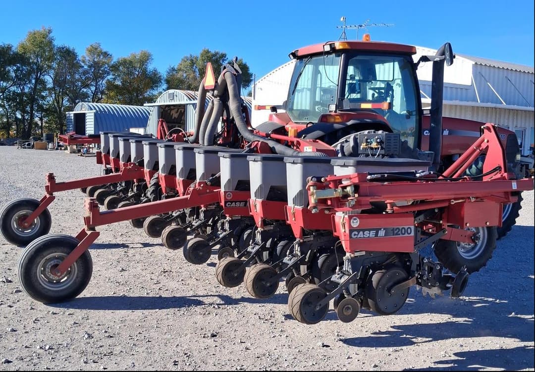 Image of Case IH 1230 Primary image
