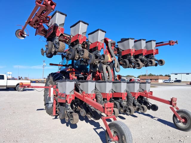 Image of Case IH 1230 equipment image 2