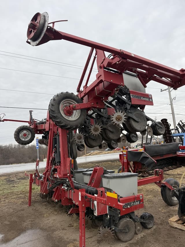 Image of Case IH 1230 equipment image 1