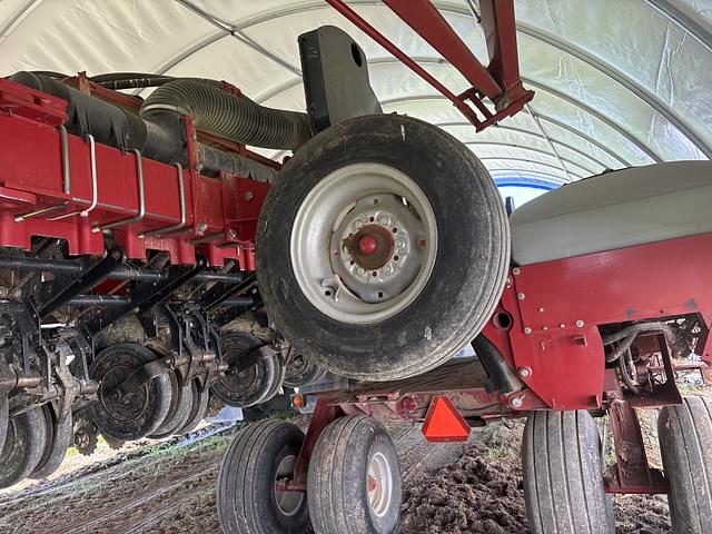 Image of Case IH 1240 equipment image 2