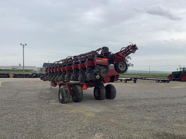 Image of Case IH 1240 equipment image 4