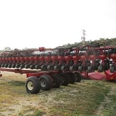 Image of Case IH 1245 equipment image 2