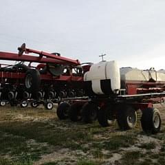 Image of Case IH 1245 equipment image 1