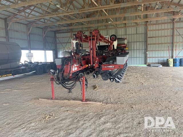 Image of Case IH 1250 equipment image 3