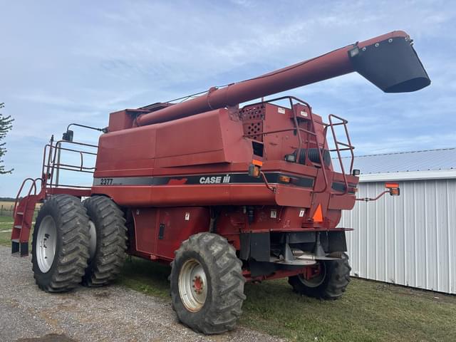 Image of Case IH 2377 equipment image 2