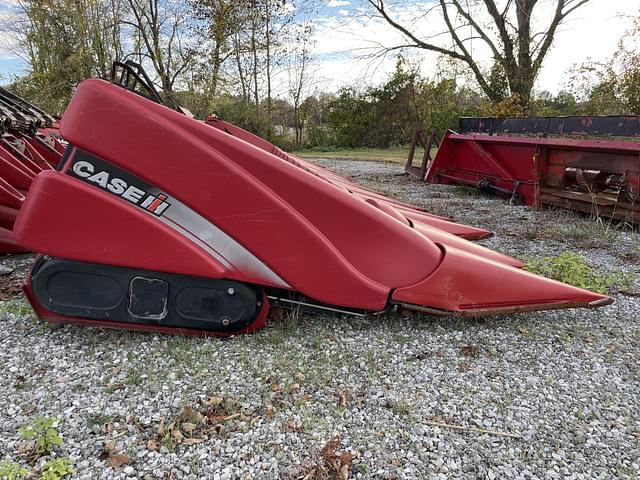 Image of Case IH 2412 equipment image 3