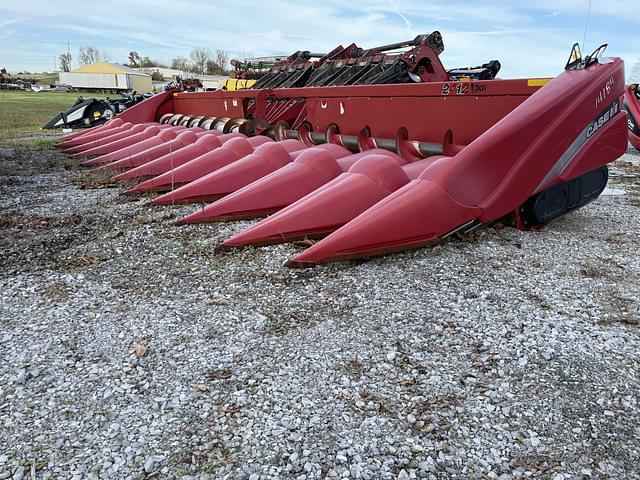 Image of Case IH 2412 equipment image 2