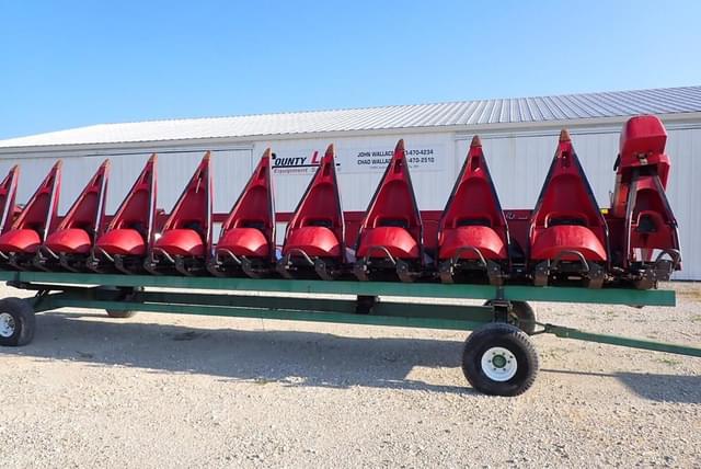 Image of Case IH 2412 equipment image 2