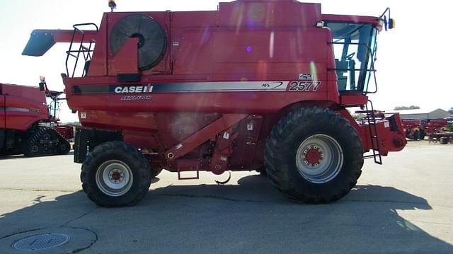 Image of Case IH 2577 equipment image 4