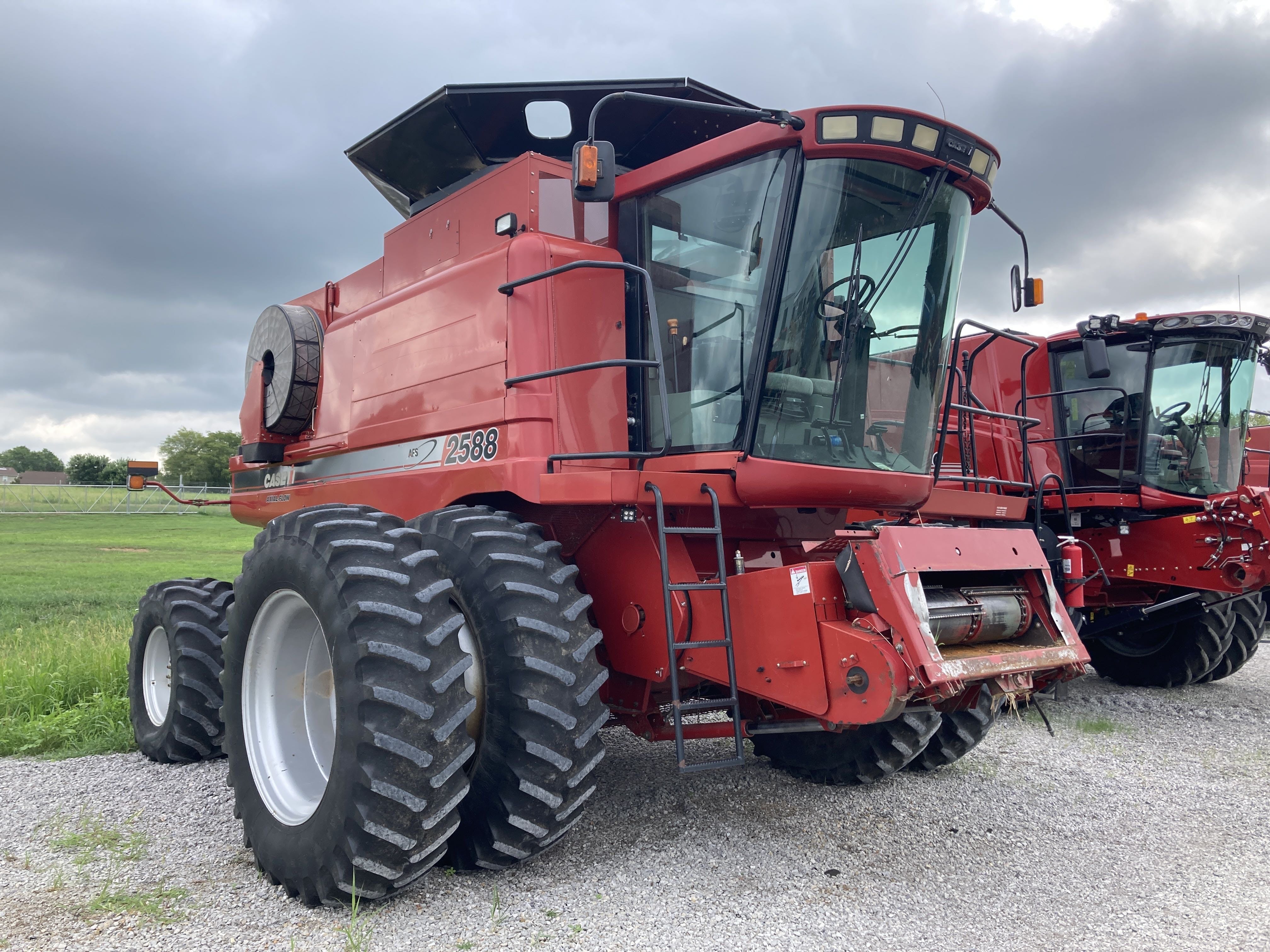 Main image Case IH 2588