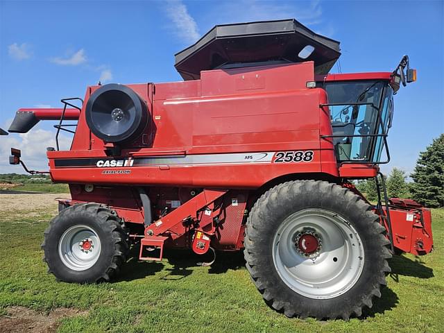 Image of Case IH 2588 equipment image 2