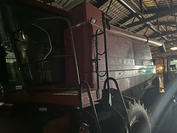 Image of Case IH 2588 equipment image 4