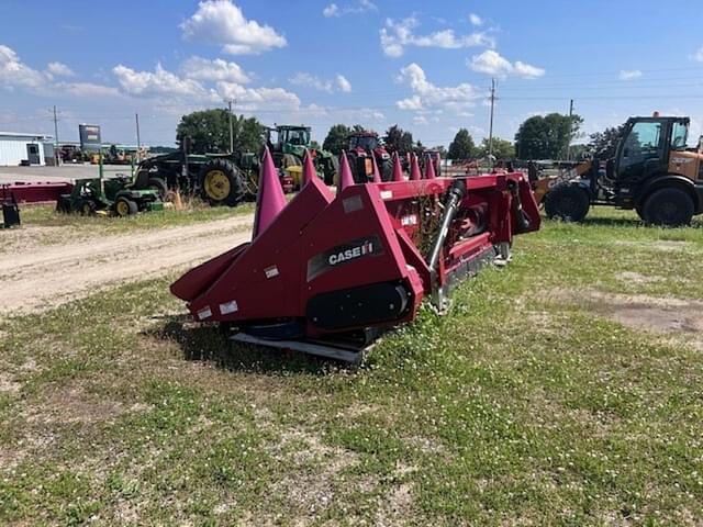 Image of Case IH 2608 equipment image 2