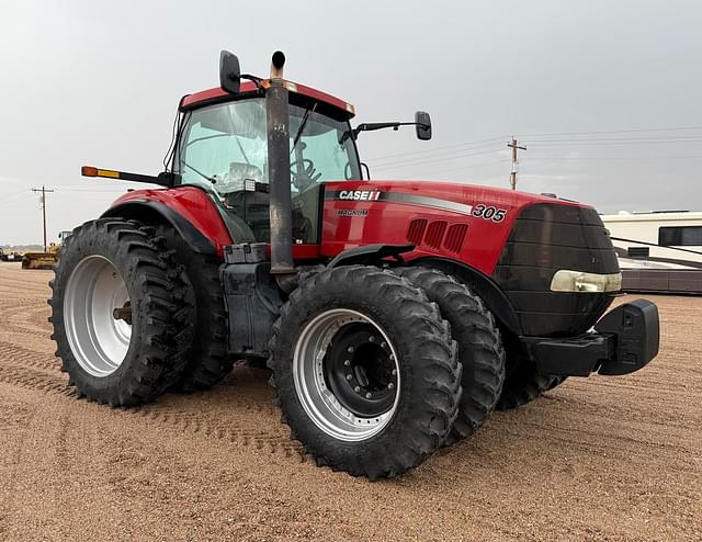 Image of Case IH Magnum 305 equipment image 1