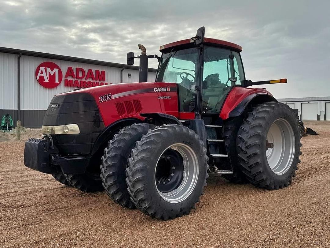 Image of Case IH Magnum 305 Primary image