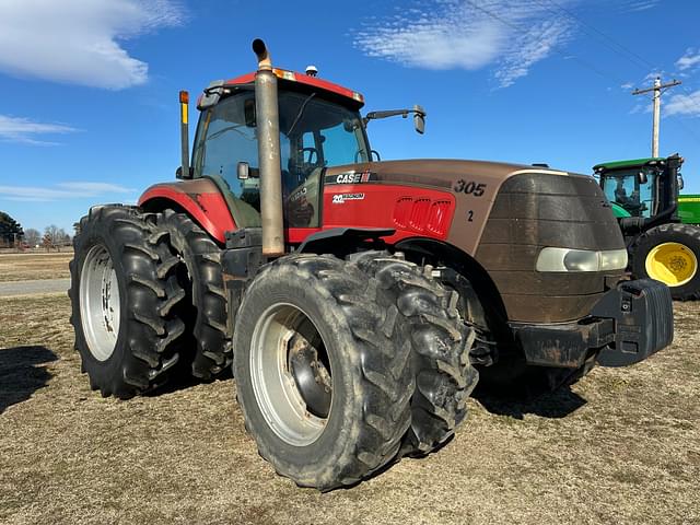 Image of Case IH Magnum 305 equipment image 1