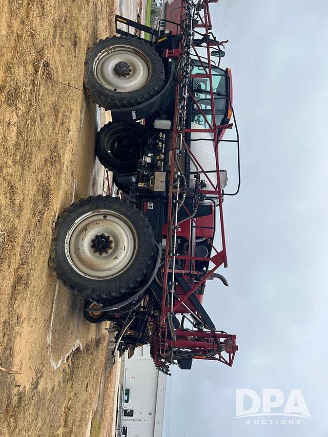 Image of Case IH Patriot 3320 equipment image 4