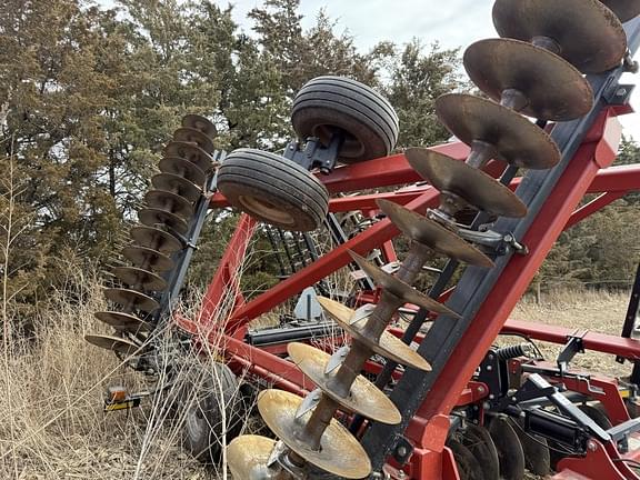 Image of Case IH 340 equipment image 4