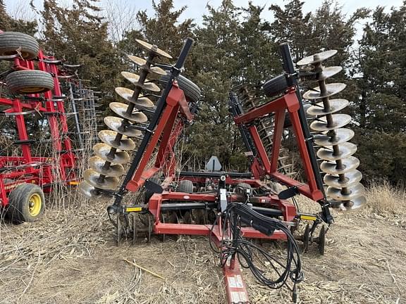 Image of Case IH 340 equipment image 3