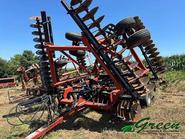 Image of Case IH 340 equipment image 2