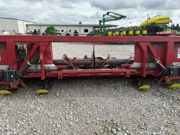 Image of Case IH 3412 equipment image 3