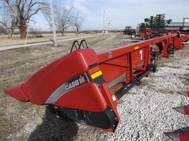 Image of Case IH 3412 equipment image 4