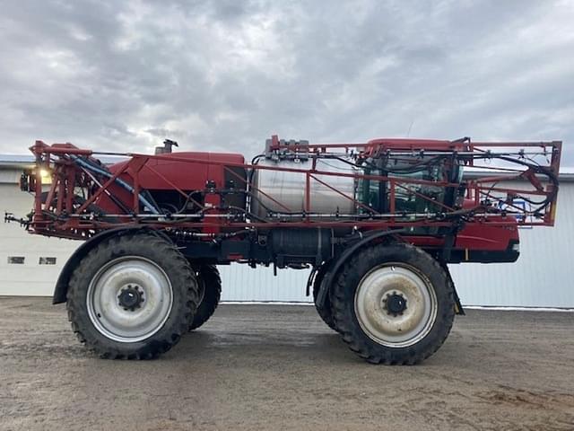 Image of Case IH Patriot 4420 equipment image 3