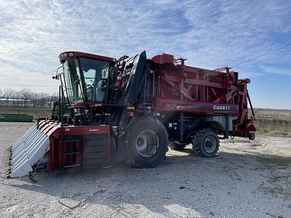 Image of Case IH 625 equipment image 2