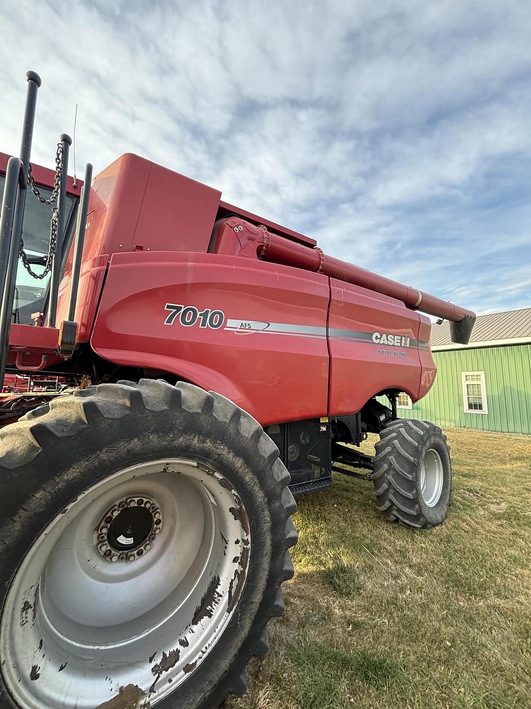 Image of Case IH 7010 Primary image