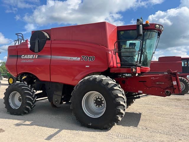 Image of Case IH 7010 equipment image 1