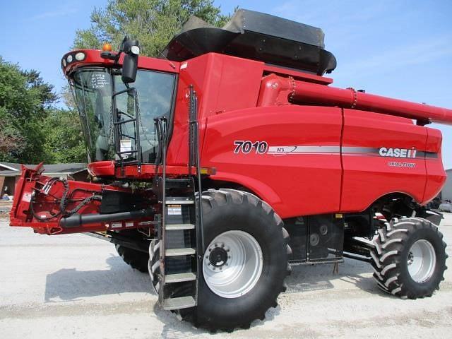 Image of Case IH 7010 Primary image